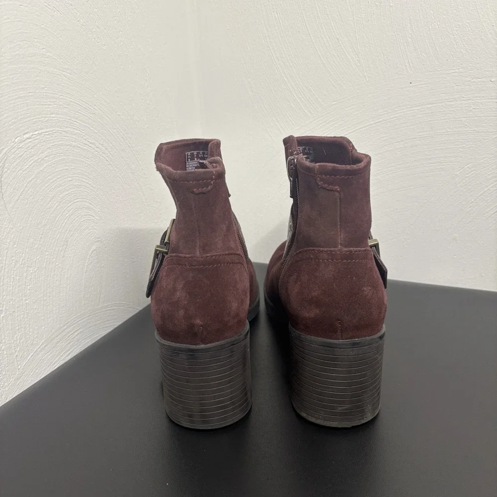 Clark's Women's Hollis Star Ankle Boots burgundy Suede Buckle Sz 7‎ Heeled